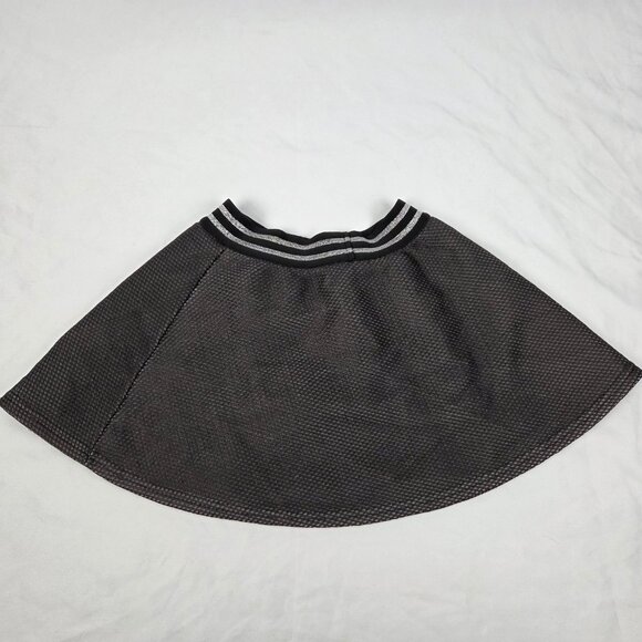 DISNEY Descendants 3 Uma Skirt Skort Built in shorts Gray Black Size S (6/6X) - Picture 2 of 4